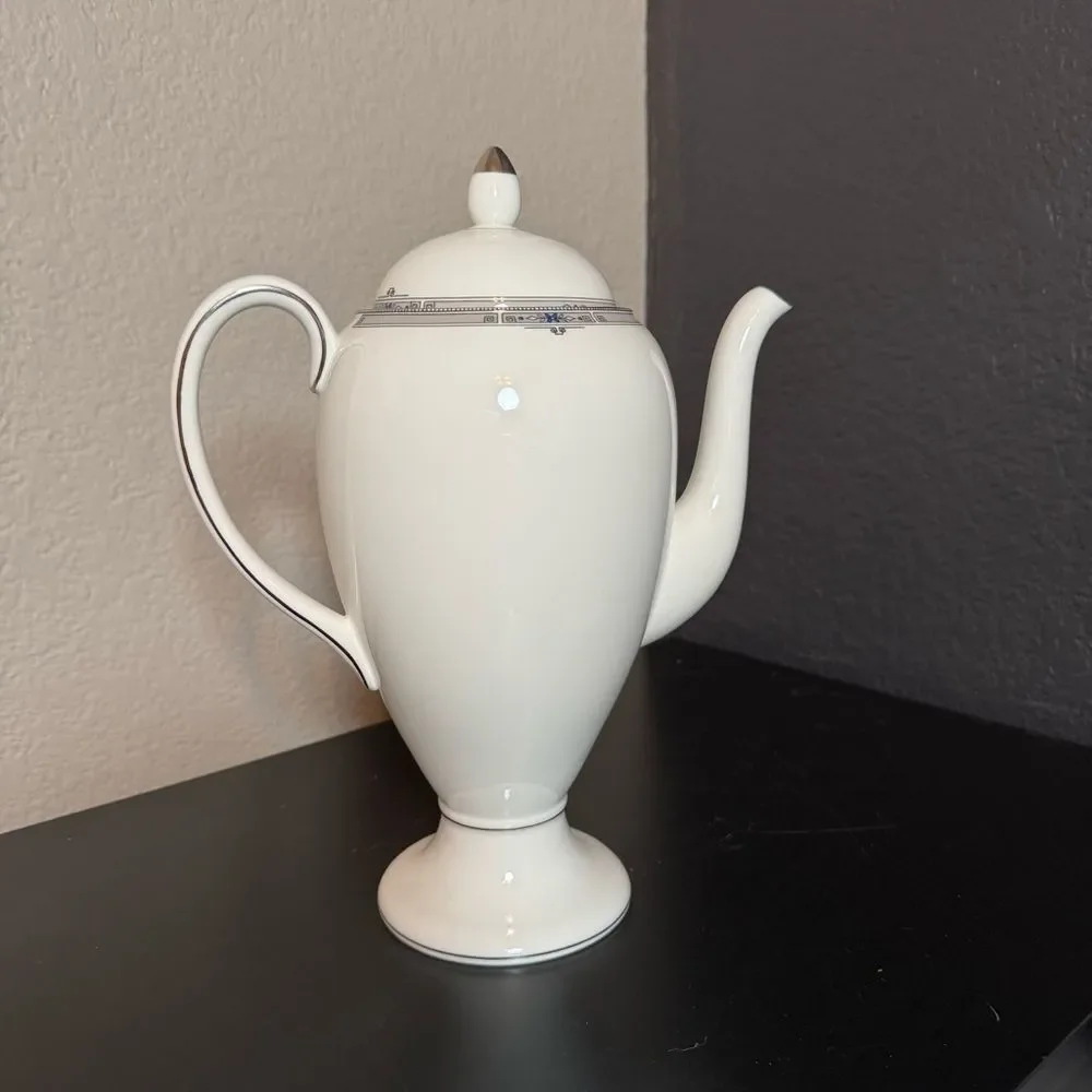 Vintage Wedgwood Coffee Pot Amherst Pattern White with Platinum Trim